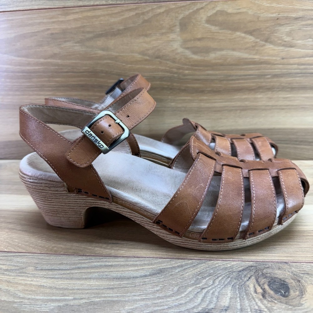 Dansko Milly Fisherman Clog Sandals Womens 9 EU 39 Cognac Leather Cottagecore